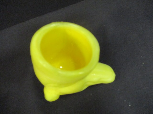 Boyd Doberman Dog Head Yellow Uranium Slag Glass Figurine - 4