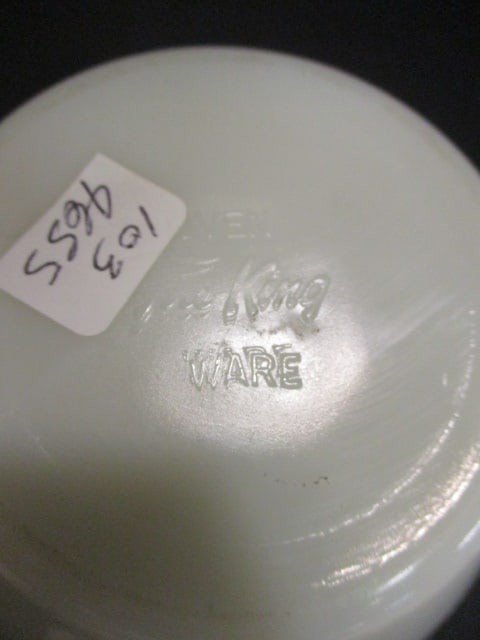 Fireking Ivory Milk Glass Grease Jar w/Tulip Pattern - 4
