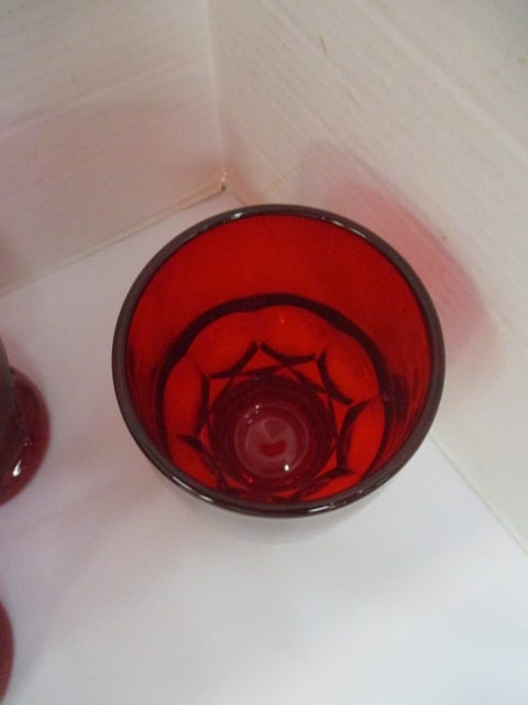 Viking Glass Georgia Ruby Red Honeycomb Tumbler & Pitcher Set - 4