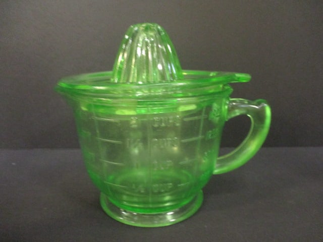 Uranium Glass 2 Cup Measuring Cup & Juicer - 2
