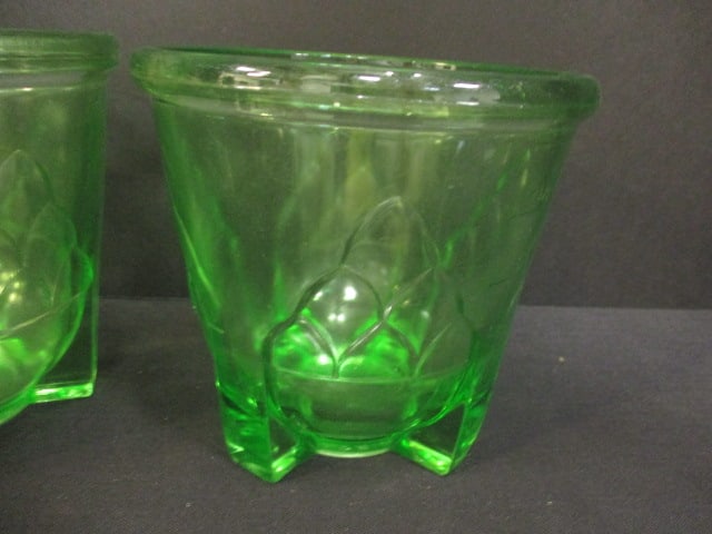 Uranium Glass 2 Cup Measuring Cup (2) Artichoke Pattern - 2