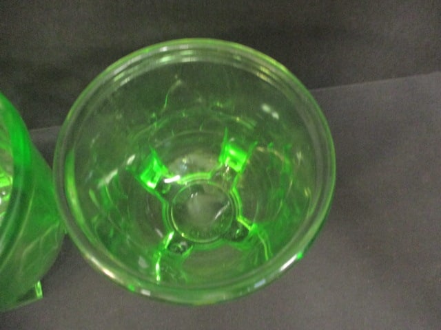 Uranium Glass 2 Cup Measuring Cup (2) Artichoke Pattern - 3