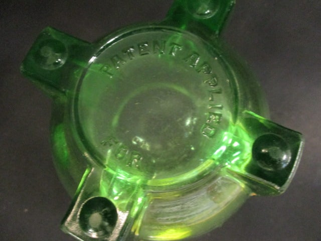 Uranium Glass 2 Cup Measuring Cup (2) Artichoke Pattern - 5