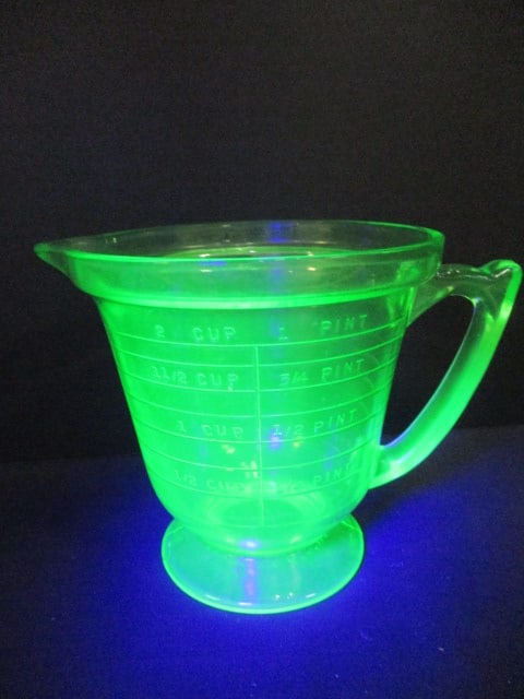 T & S Handimaid Uranium Glass Footed 2 Cup Measuring Pitcher: .