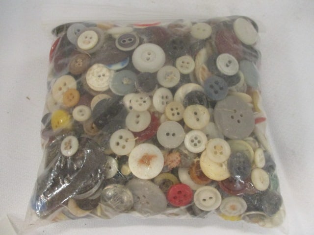 Vtg. Buttons Grouping (1 of 6)