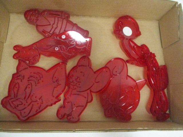 Aunt Jemima Vtg. Aluminum Pancake Mold & Red Plastic - 3