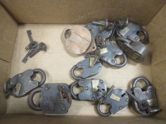 Antique Style Padlocks w/Keys (10) & 1 without key: .