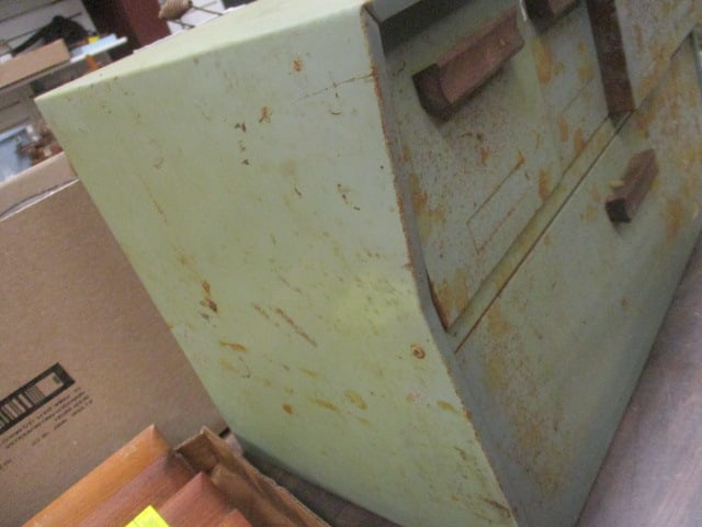Avocado Green Metal Cabinet w/4 Drawer Top & Lower Drawer - 6