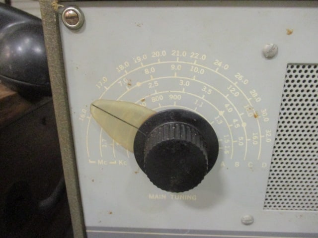 Lafayette Explor Air KT 135 Four Band Regenerative Radio Receiver - 2