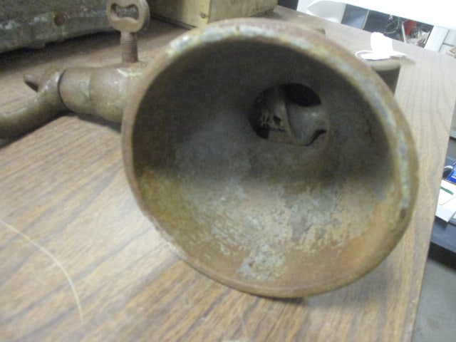 Alexanderwerk Cast Iron Hand Crank Meat Grinder #376 - 4