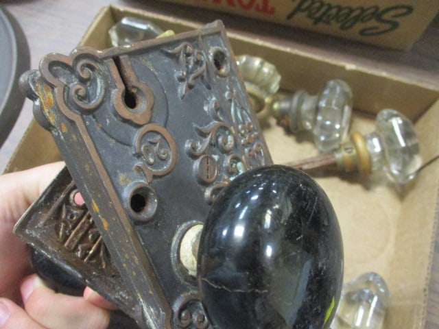 Faceted Glass Door Knobs & 1 Black Porcelain Set - 4