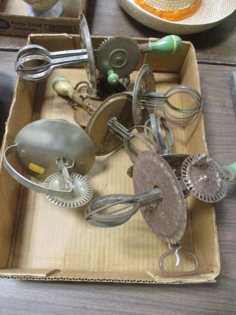 Handcrank Egg Beaters/Mixers Grouping (1 of 5)