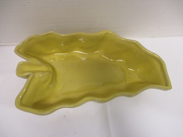 McCoy? Unmarked Pottery Planter - 2