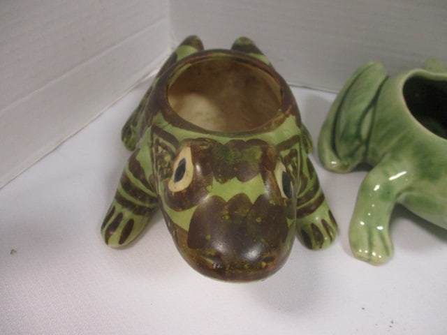 4 Green Frog Pottery Planters-Largest is McCoy - 2