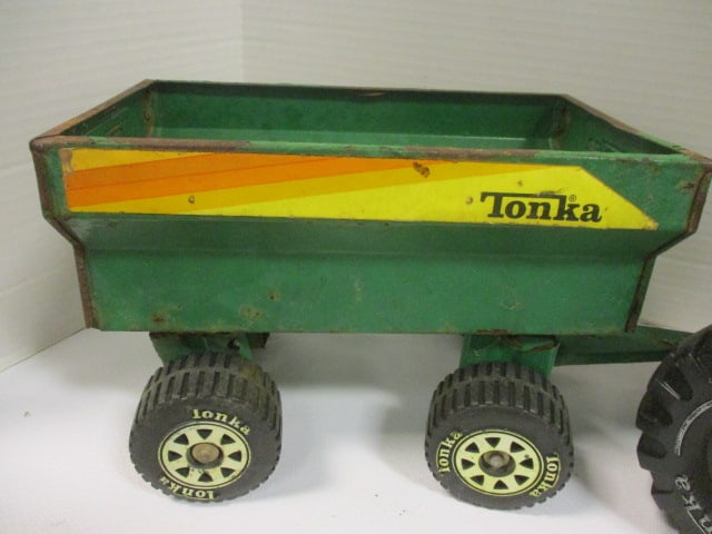 Tonka Vtg. Tractor & Trailer Set - 5
