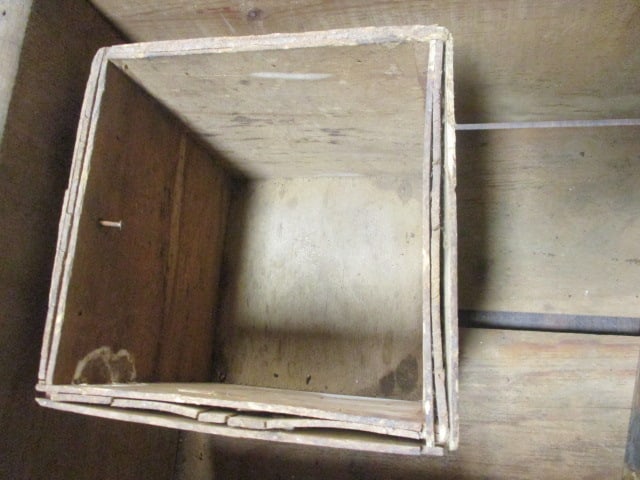 Sun Sugared Pears Wood Crate (19 1/2 x 12 x 9), Brown Mule - 6