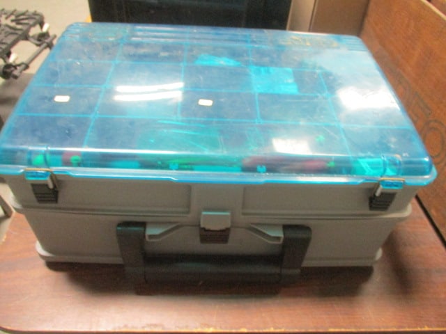 Plano Guide Series Tackle Box w/Contents (1 of 7)