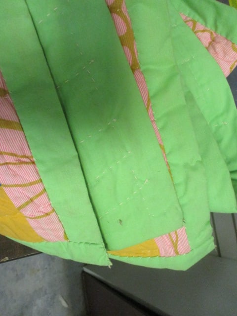 Patchwork Vtg. Handmade Quilt (64 x 80) - 4