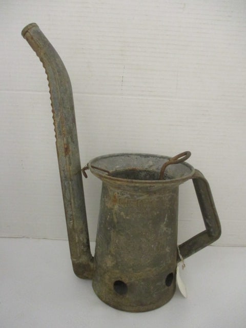 Huffman One Quart Oil Dispenser w/Swing Spout: 7"