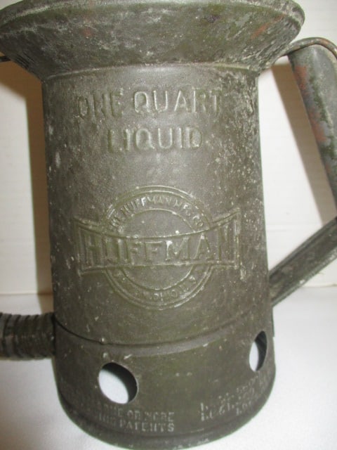 Huffman One Quart Oil Dispenser w/Swing Spout - 2