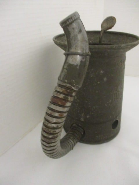 Huffman One Quart Oil Dispenser w/Swing Spout - 4