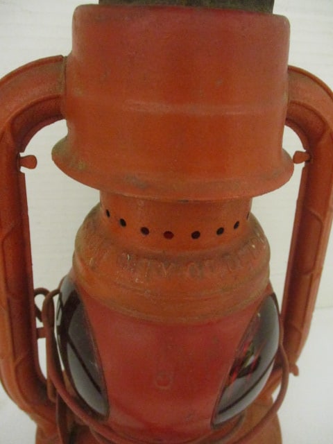 Dietz Little Wizard Lantern w/Red Glass Globe - 2