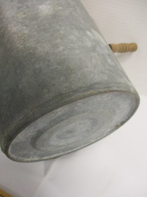 Hand Crank Galvanized Ice Cream Churn - 4