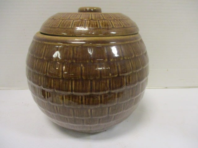 Two Tone Stoneware Cookie Jar (1 of 5)