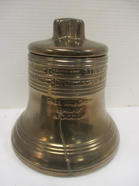 McCoy Pottery Liberty Bell Cookie Jar (1 of 4)