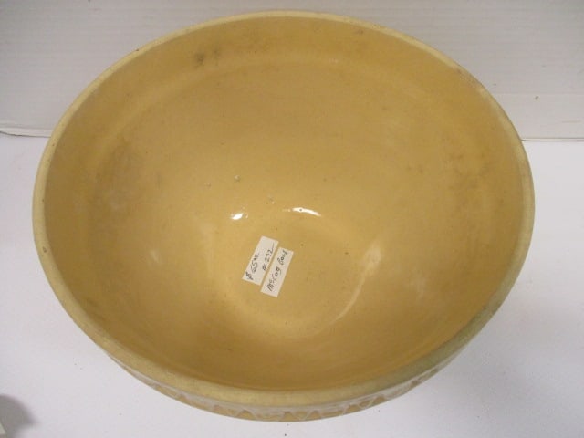 McCoy Unmarked Square Bottom Mixing Bowl - 2