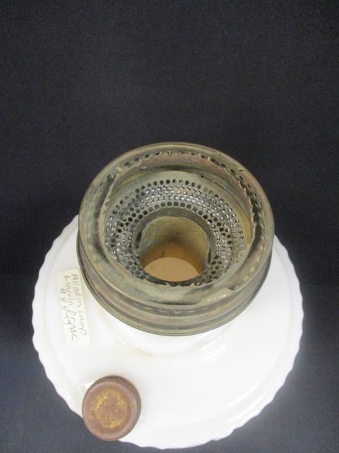 Aladdin Alacite Lincoln Drape Oil Lamp - 4