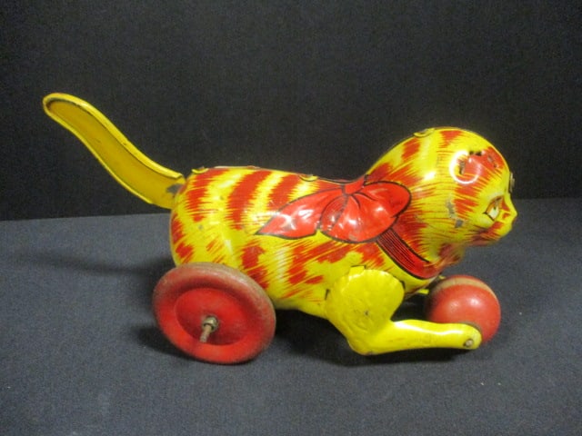 Marx Tin Windup Rolling Cat: Missing ears (8" Long)