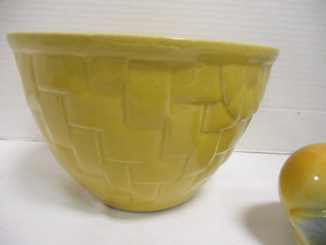 Shawnee Fruit Basket Cookie Jar #84 - 5
