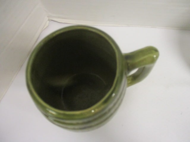 McCoy Unmarked Barrel Shape Mugs (Lot of 4) - 4
