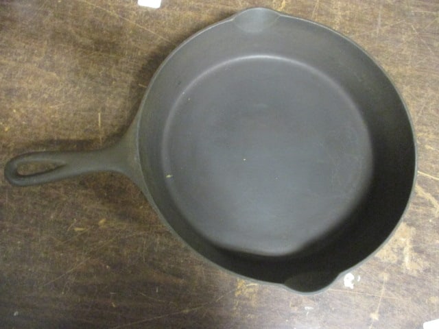 Wagner Sydney #9 Cast Iron Skillet: 11"