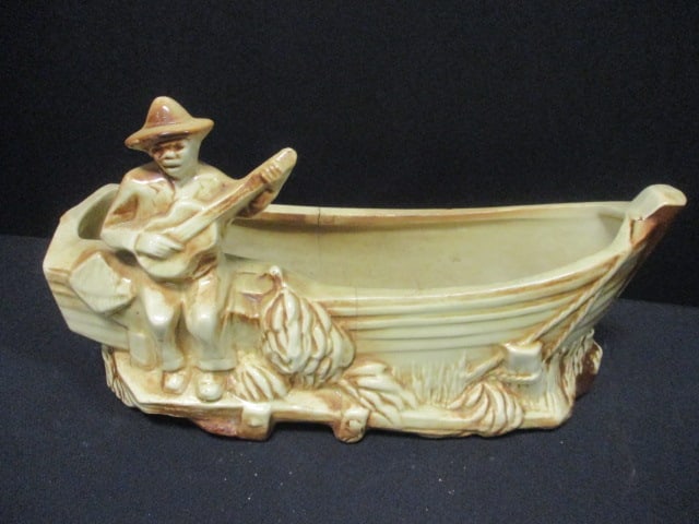 McCoy Antique Calypso Line Banana Boat Planter (1 of 6)