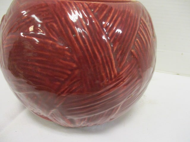 McCoy 1954 Kittens on Ball of Yarn Cookie Jar (Three Little Kittens) - 5