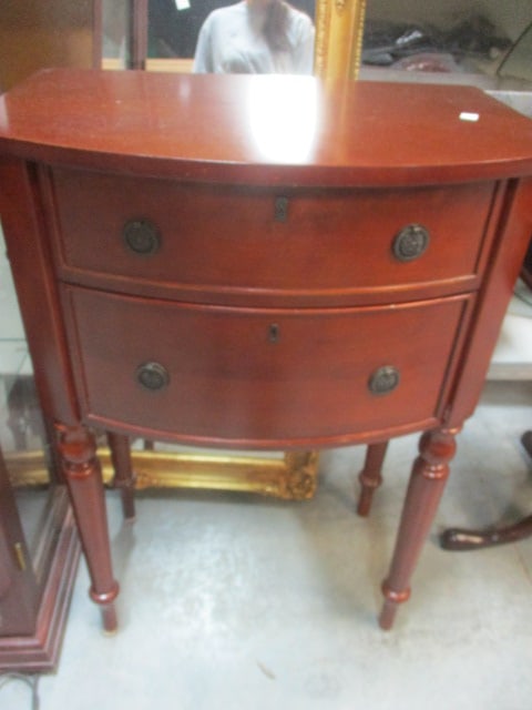 Bombay Co. 1997 Bow Front Side Table w/2 Drawers: 22 1/2 x 15 x 32 1/2