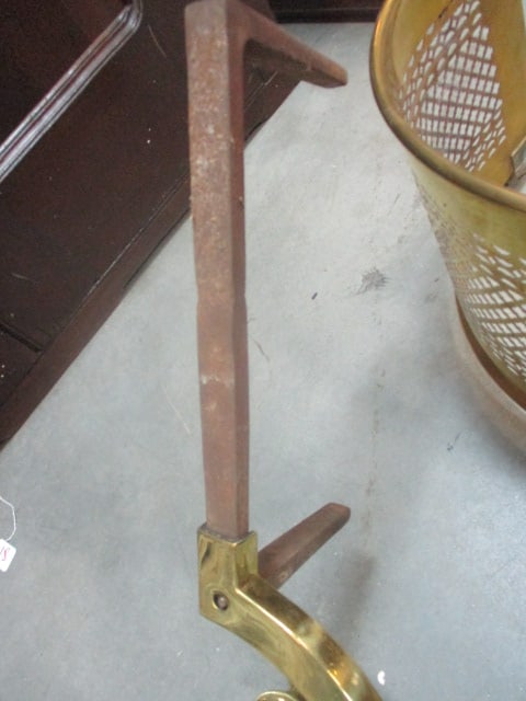 Brass Curved Fireplace Fender w/Pierced Serpentine Design & - 6