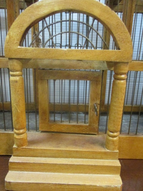 Taj Mahal Style Domed Wood & Metal Birdcage - 3