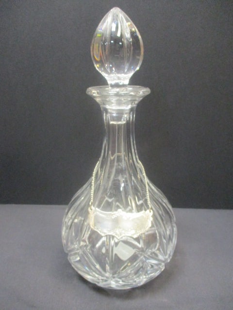 Gorham 'Lady Anne' Crystal Decanter w/Silver Metal Tag: 12 1/2"
