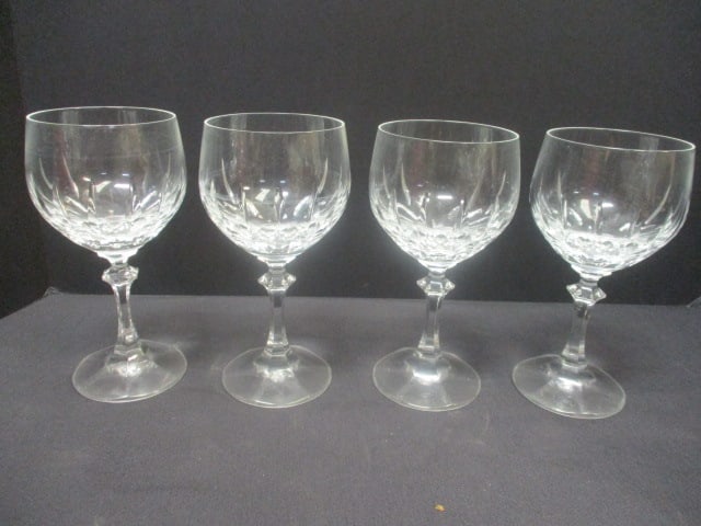 Crystal Wine Glasses (Lot of 4) (1 of 5)