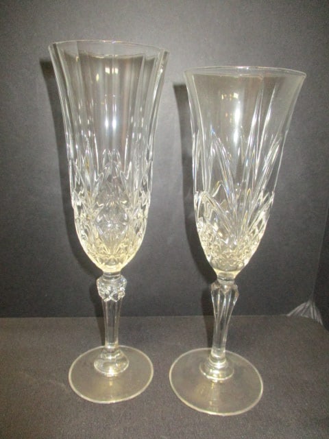 Crystal Champagne Flutes (Lot of 8) - 2