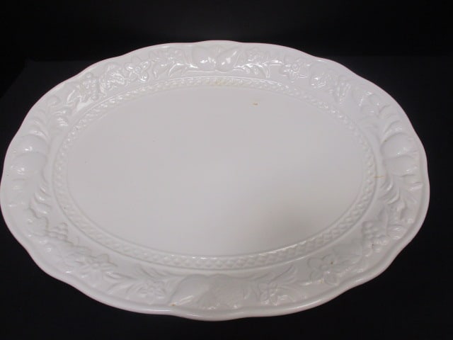 Ceramic Large Platter w/raised Fruit Platter: 18 x 14