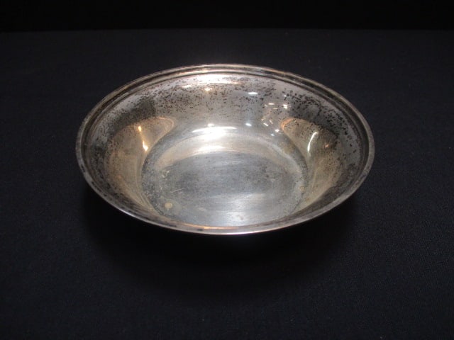 Sterling Silver Bowl: 4.29 OZT. 5 1/4" Diam. X 1 1/2" Deep