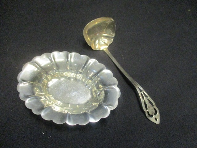 Dish & Pierced Bon Bon Spoon: 1.95 OZT