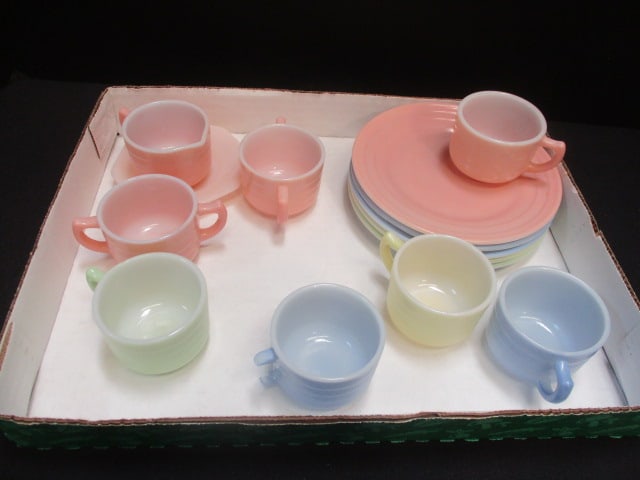 Hazel Atlas Pastel Child's Tea Set Grouping: 1 Blue Chip has broke handle (see pictures)