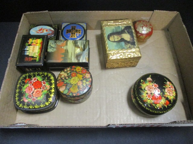 Handpainted Lacquer Boxes (1 of 7)