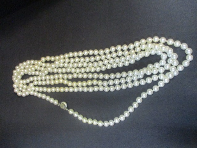 Faux Pearl Style Necklaces (1 in Red Bag) - 3
