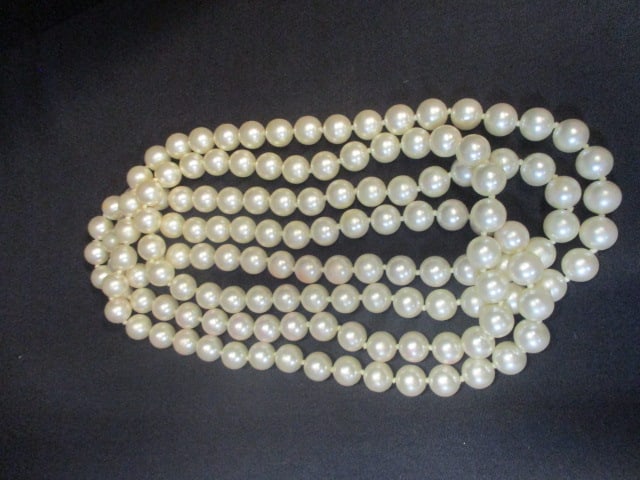 Faux Pearl Style Necklaces (1 in Red Bag) - 5